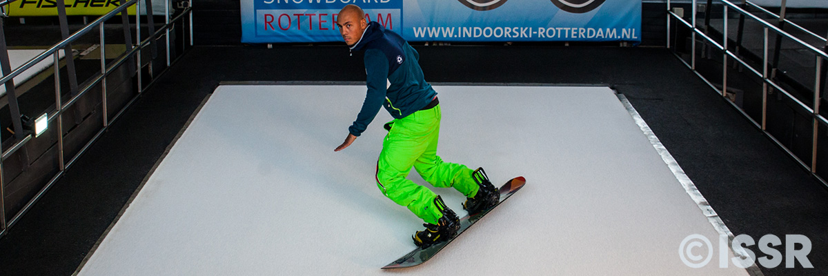 en snowboardles - Indoor Ski & Snowboard Rotterdam